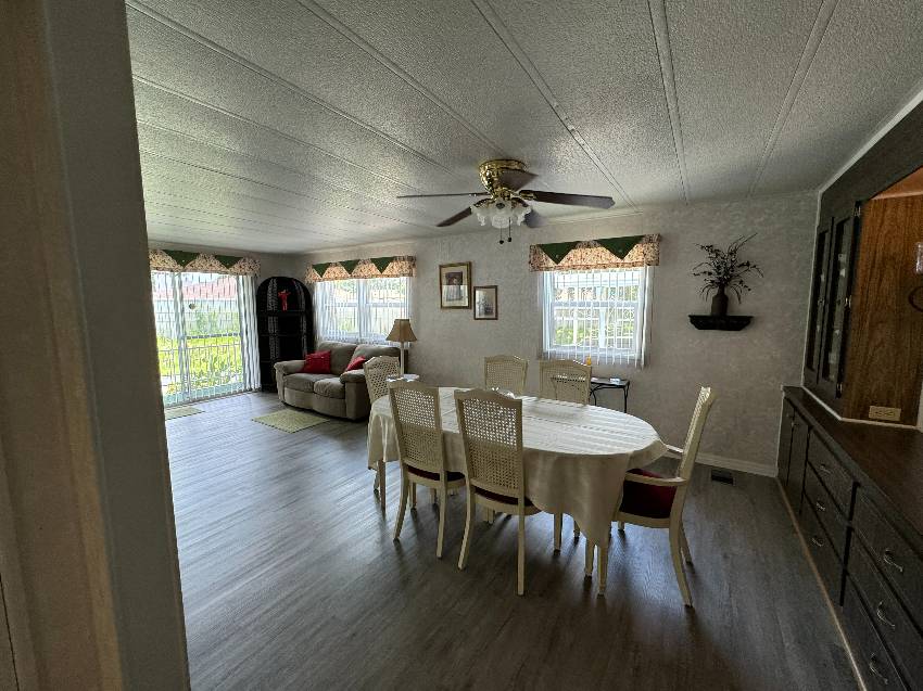 315 Murray Drive a Lakeland, FL Mobile or Manufactured Home for Sale